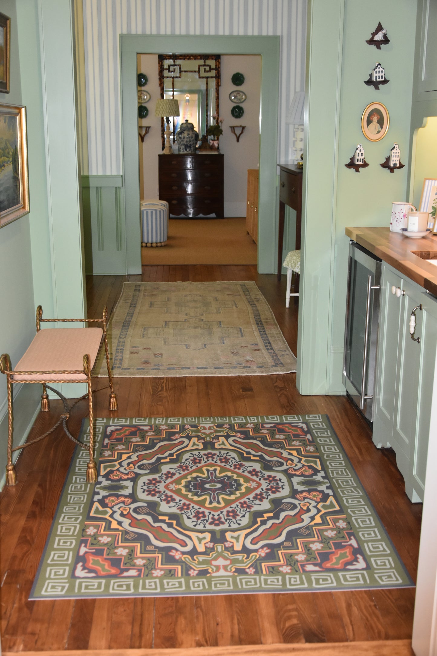 "Tradition" Heriz Style Vinyl Floor Mat - 49" x 60"